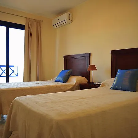 Holiday Home Villa Atardecer فيلة بلايا بلانكا