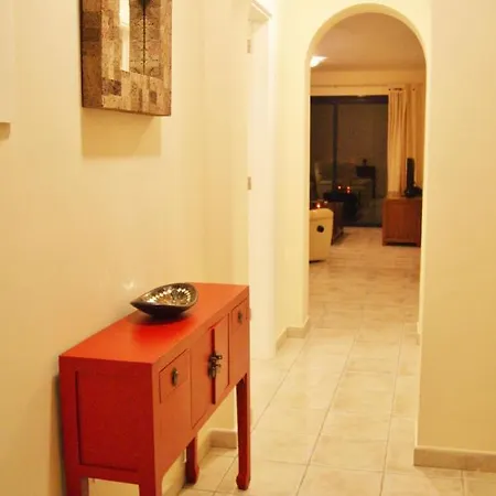 Holiday Home Villa Atardecer 别墅 *